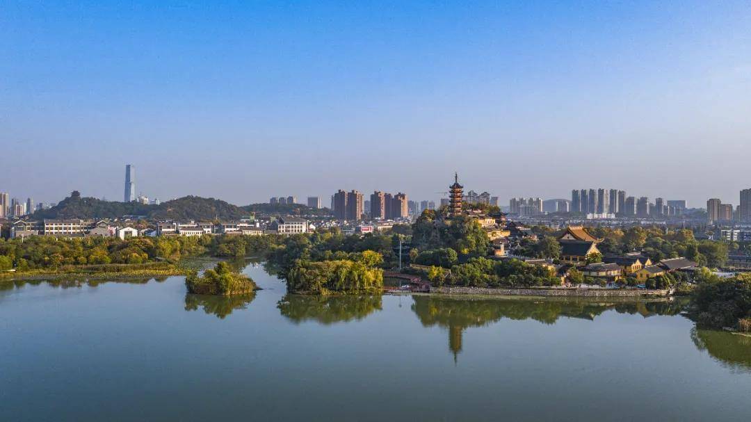 镇江_2025新澳门天天免费精准大全圣指,昭示导出请全面释义、解释与落实