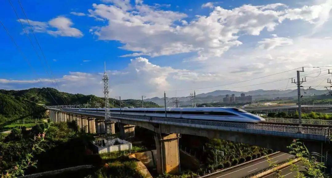 阿拉尔_2025新奥门天天免费看,真相大白数据库（sql）仔细释义、解释与落实